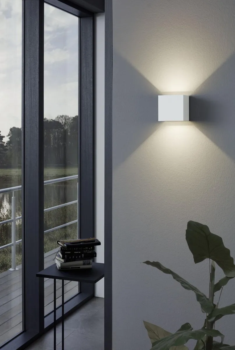 Eglo Calpino Wandlamp SMD LED IP54 - 2 Lichtpunten - Wit