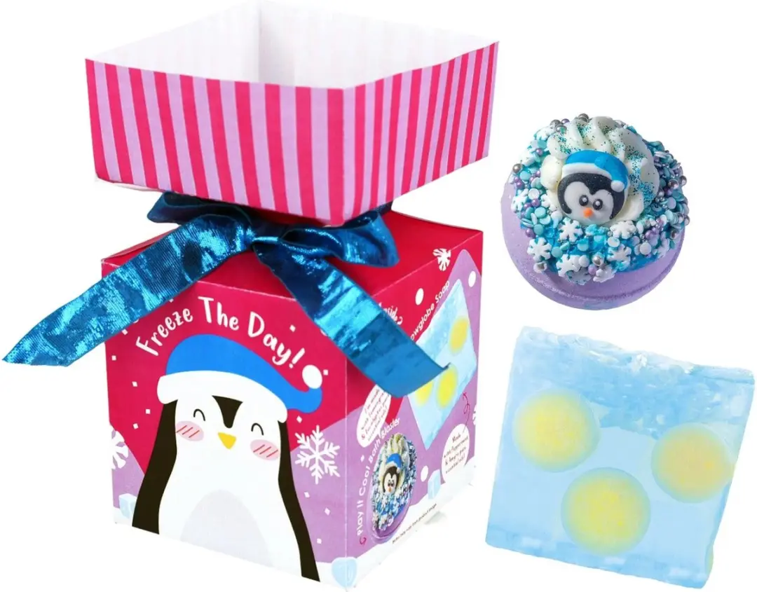 Bomb Cosmetics Freeze the Day Mini Cracker Set