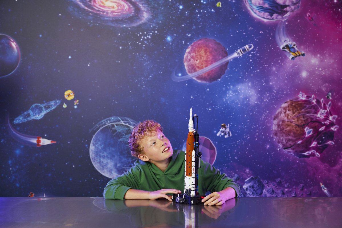 LEGO® Technic NASA Artemis Ruimteraket - 42221