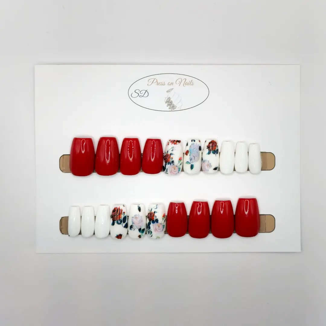 SD Press on Nails B-64 Medium Coffin Nagelset - 20 Stuks - Rood/Wit Roosjes