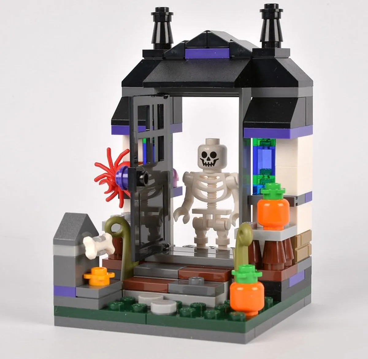 LEGO 40122 Halloween Trick or Treat - 123 Stukken - afbeelding 3 van 5