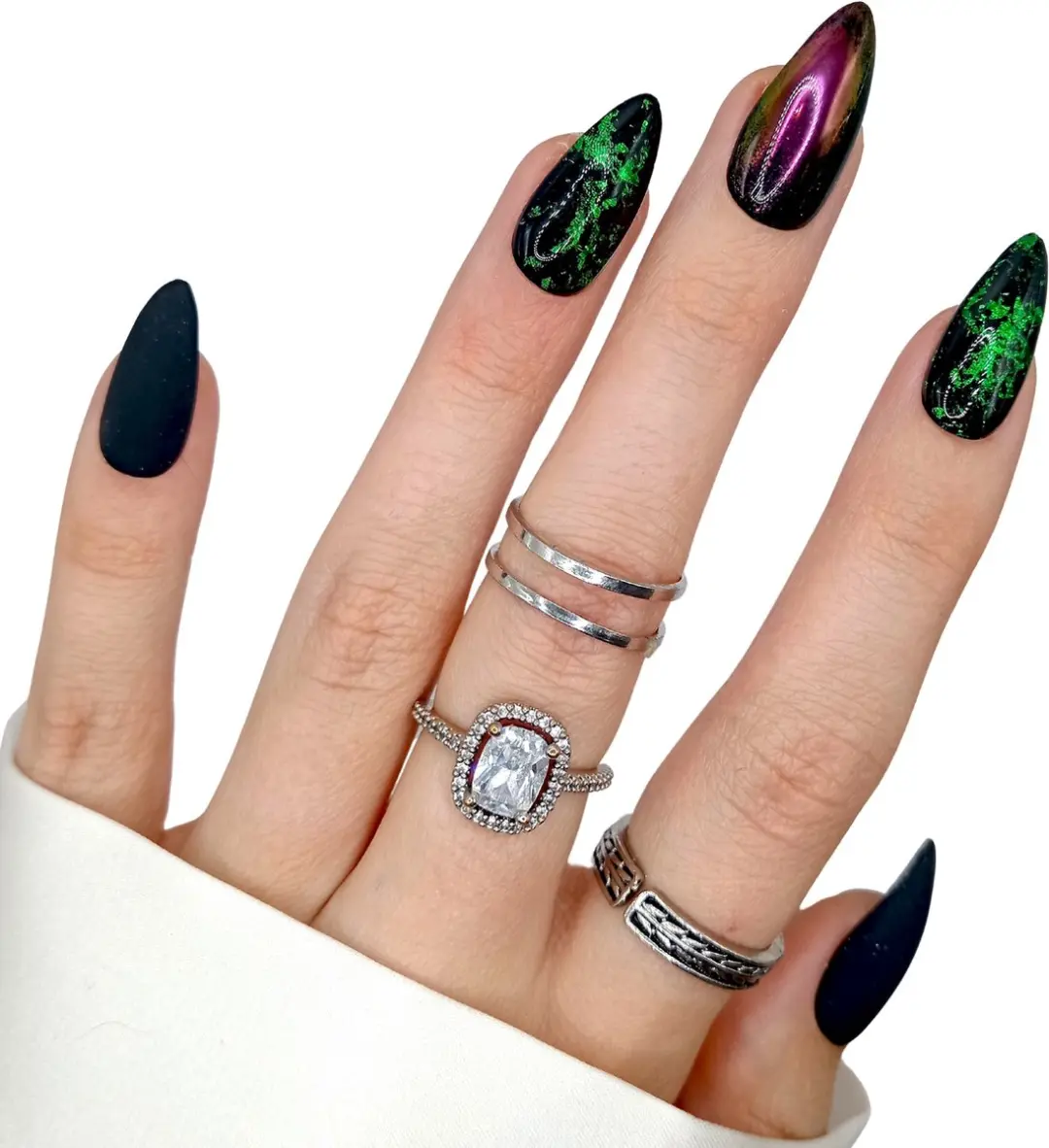 SD Press on Nails B-155 Plaknagels Medium Stiletto - Matte Zwart Groen - 20 Stuks