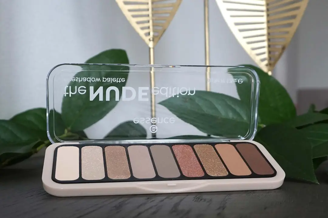 Essence The NUDE Edition Oogschaduw Palette - 9 Kleuren