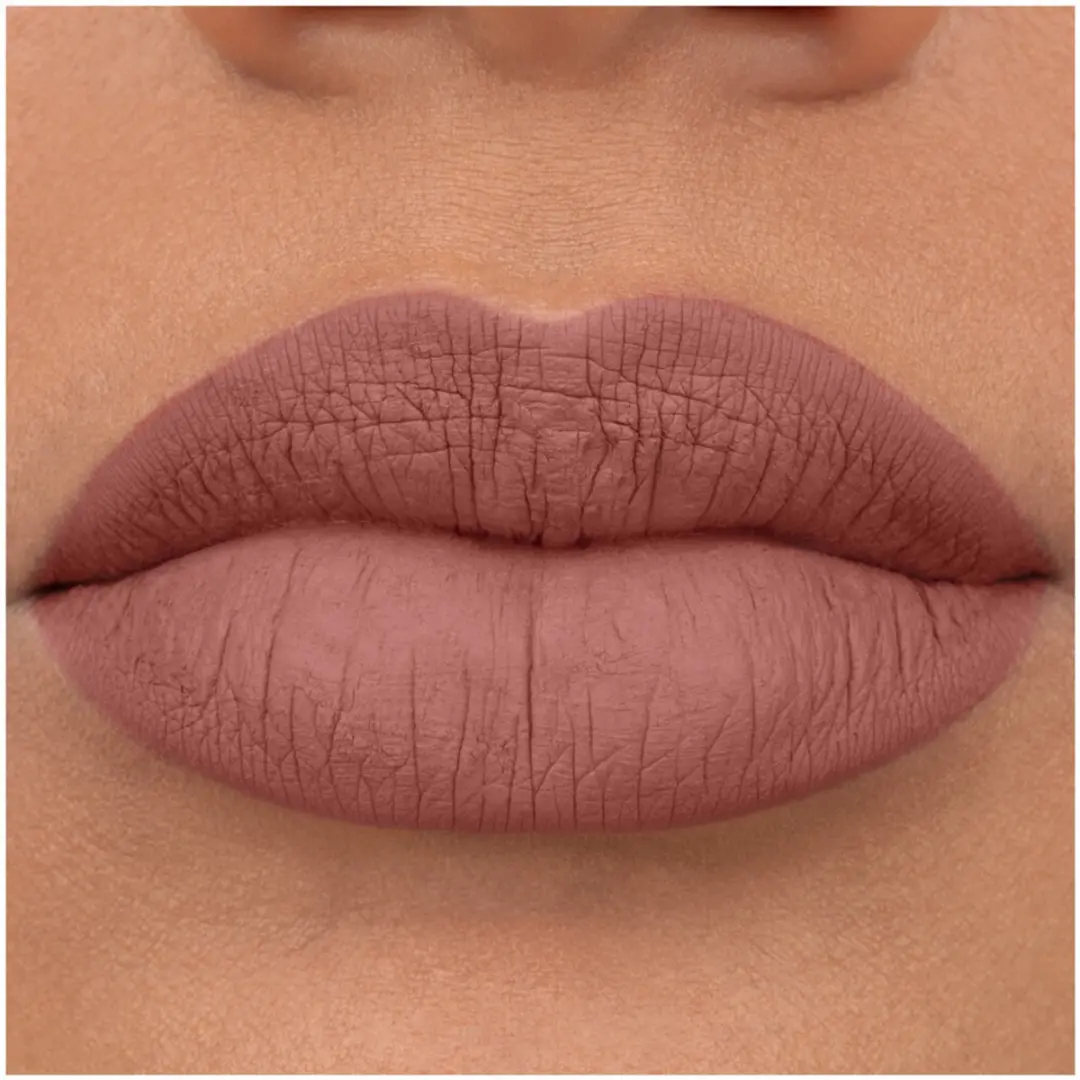 Essence 8h Matte Liquid Lipstick 02 Silky Hazelnut - 2,5 ml