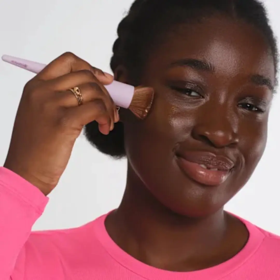 Essence Make Up Buffer Foundationkwast 01