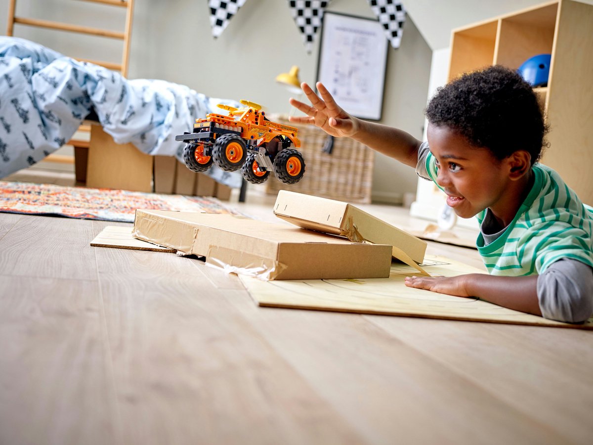 LEGO Technic Monster Jam El Toro Loco - 42135