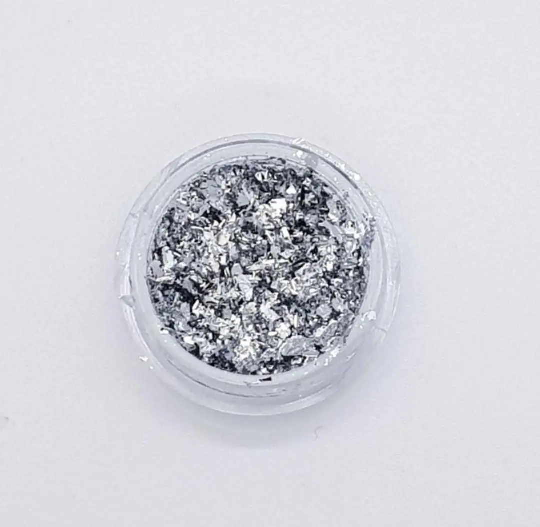 Korneliya Folie Flakes Piramide Silver