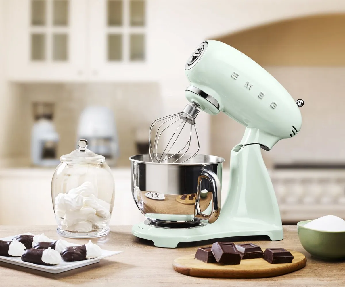 Smeg SMF03 Keukenmachine - 800W - Watergroen
