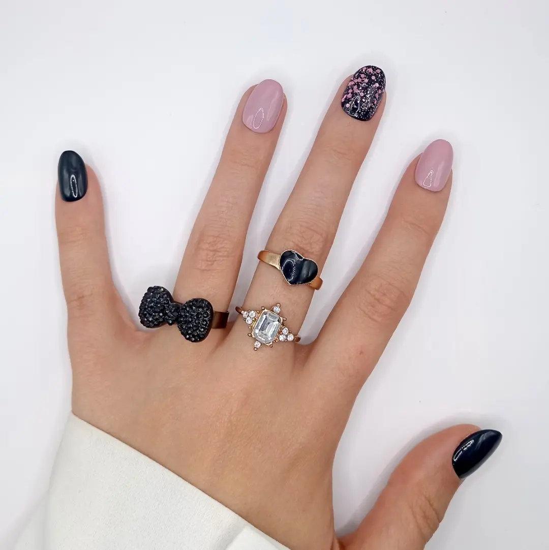 SD Press on Nails B111 Plaknagels - Zwart Roze Glitter - 20 Stuks
