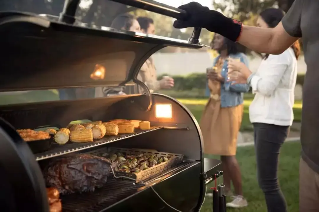 Weber SmokeFire EPX6 Pellet Barbecue - 101,5cm