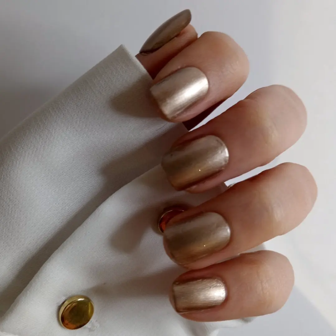 SD Press on Nails B129 Plaknagels - Metallic Goud - 20 Stuks - afbeelding 6 van 6