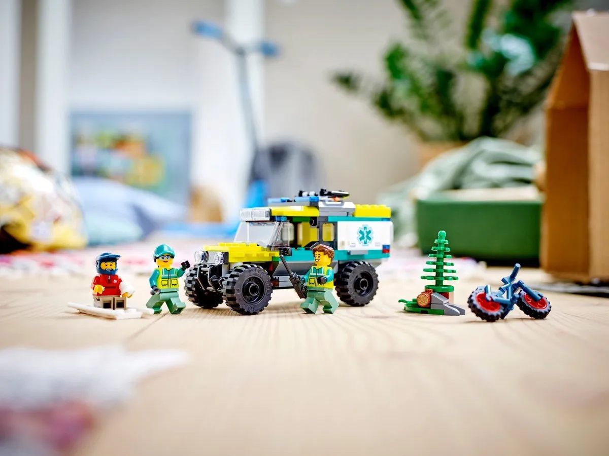 LEGO City 4x4 Terreinambulance 40582 - 162 Stukken