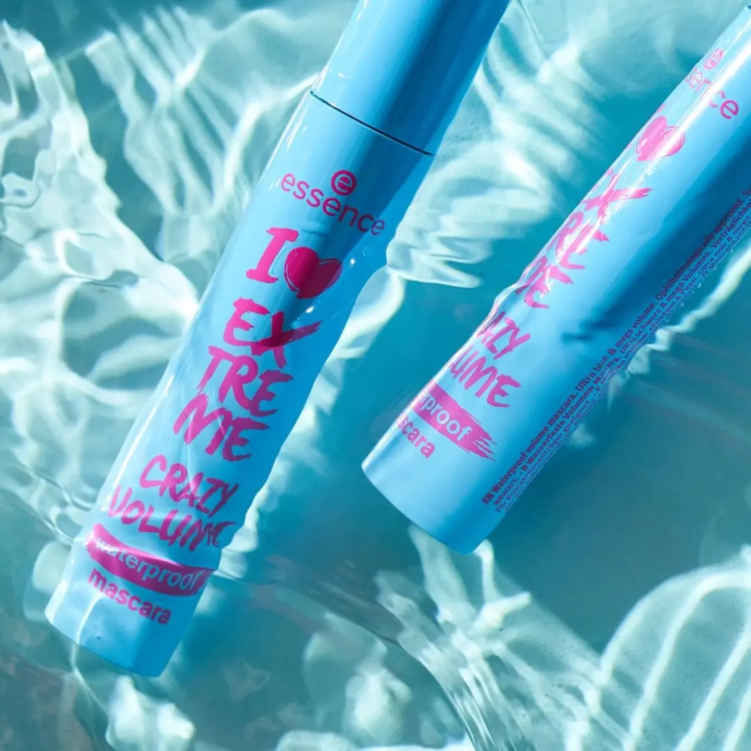 Essence I Love Extreme Crazy Volume Mascara - Zwart