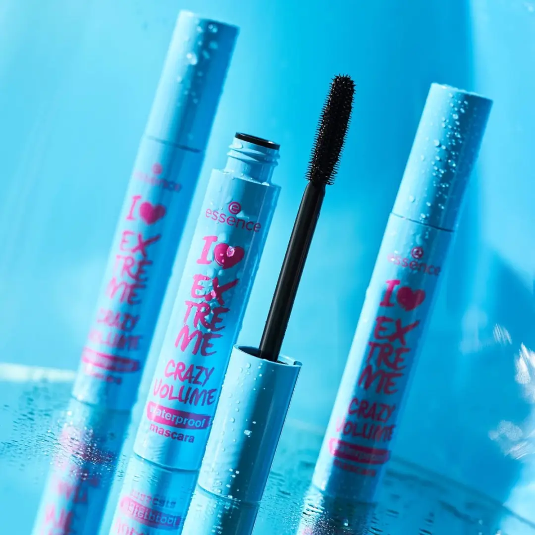 Essence I Love Extreme Crazy Volume Mascara - Zwart