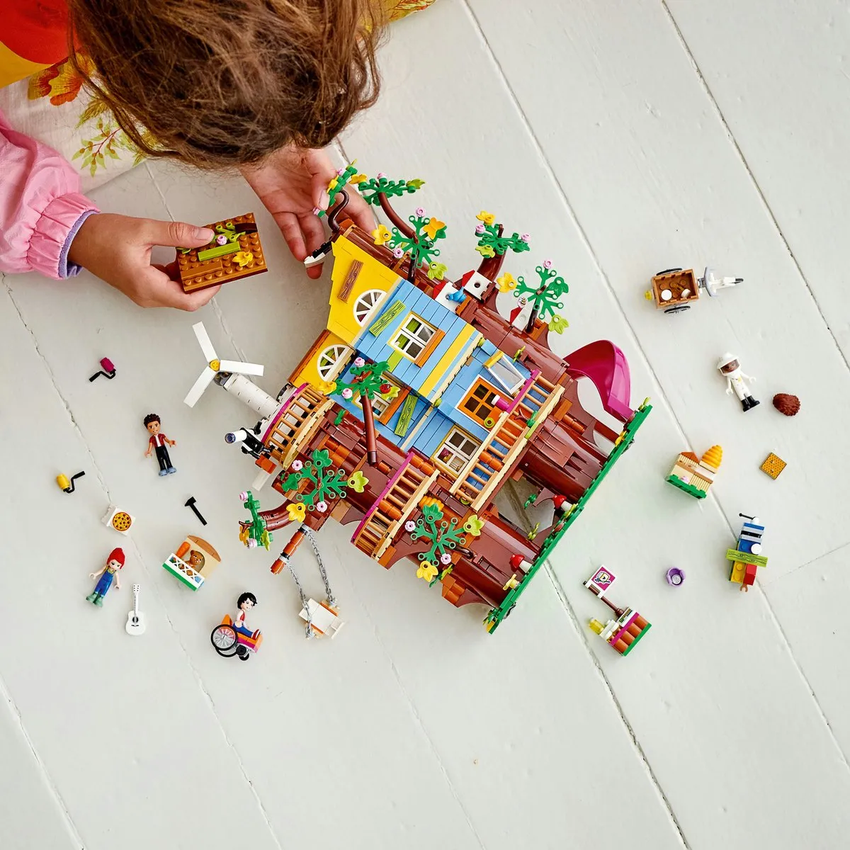 LEGO Friends Vriendschapsboomhut 41703 - 1114 Stukken