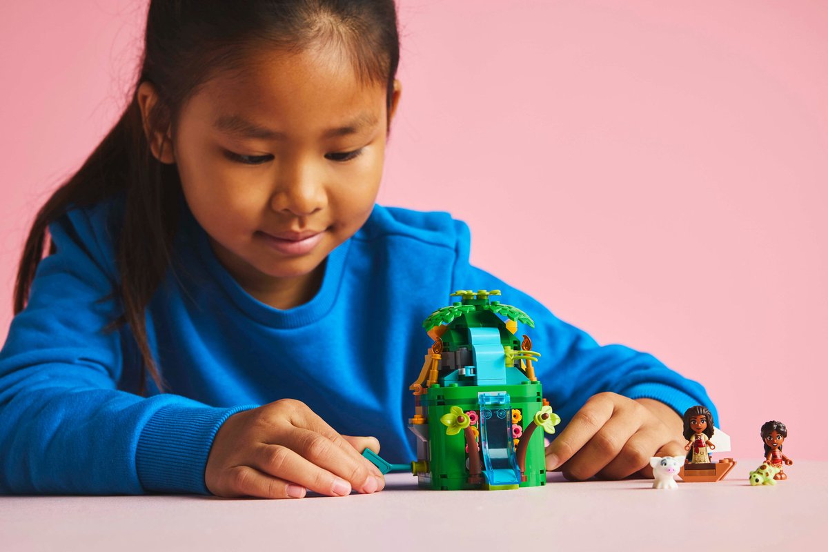 LEGO Disney Princess - Vaiana's speeleiland - 43260