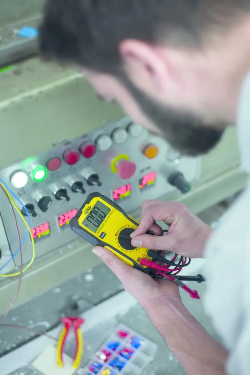 Stanley FatMax FMHT82565-0 Digitale Multimeter - Geel/Zwart