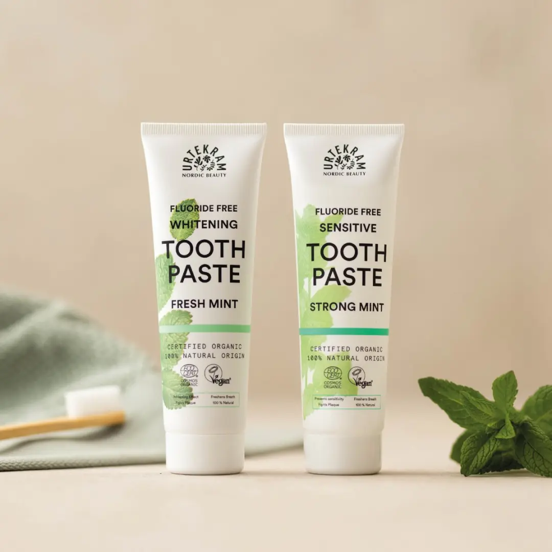 Urtekram Tandpasta Strong Mint Sensitive 75ml - 6 Stuks