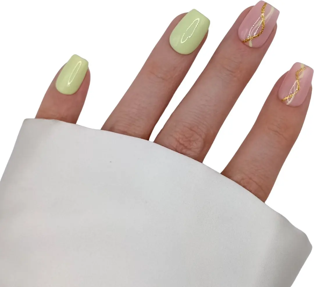 SD Press on Nails B-125 Pastel Geelgroen Nagelset - XS Coffin Nepnagels