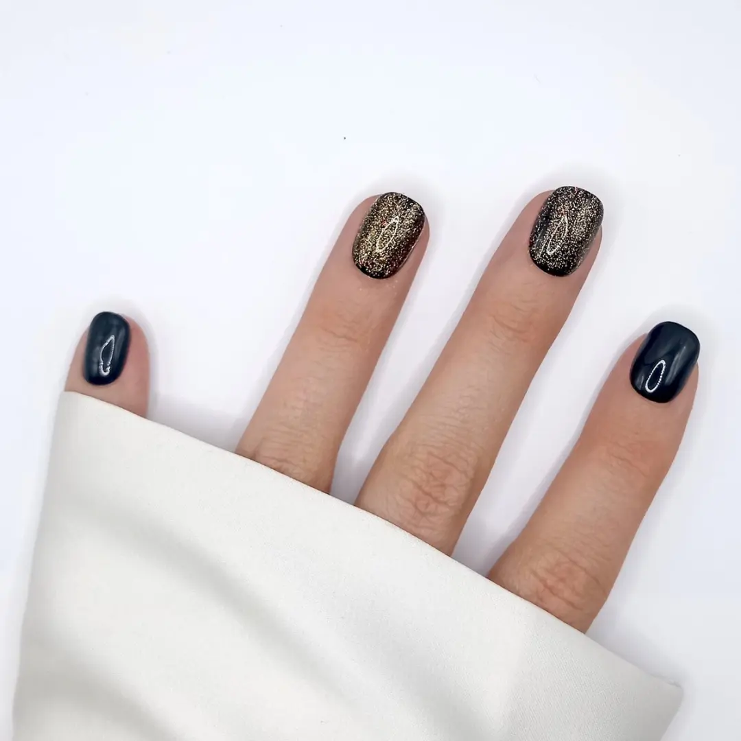 SD Press on Nails Zwart Glitter Goud Nagelset - 20 Stuks - XS