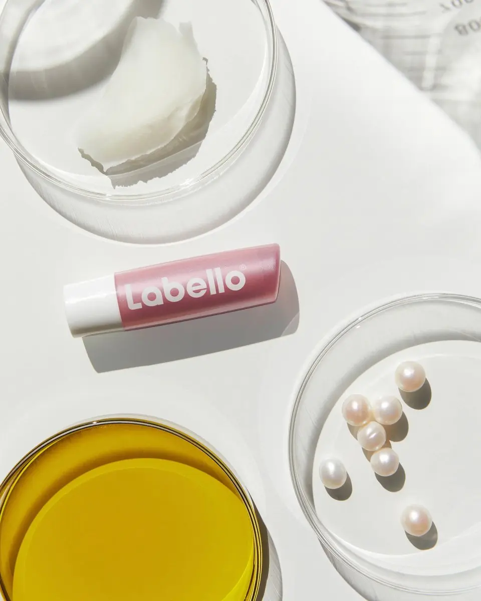 Labello Pearly Shine Lipbalsem 5.5ml - Roze