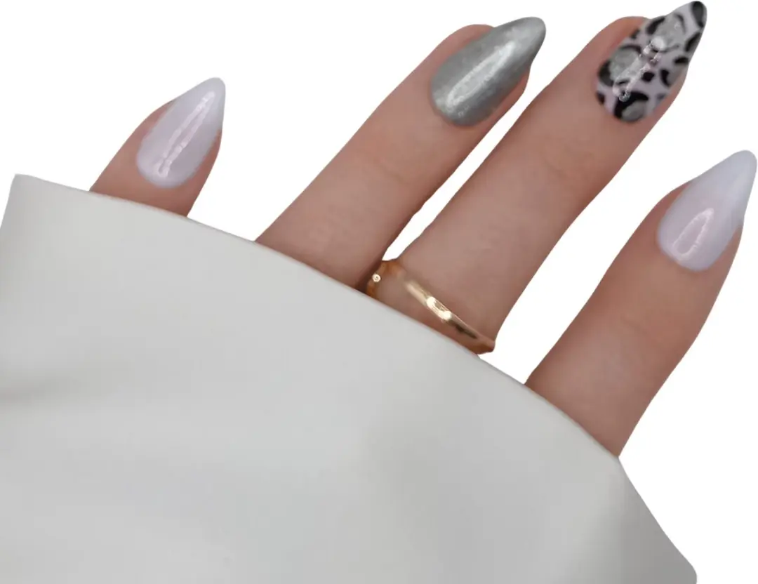 SD Press on Nails B-175 Plaknagels Stiletto Wit Zilver - 20 Stuks