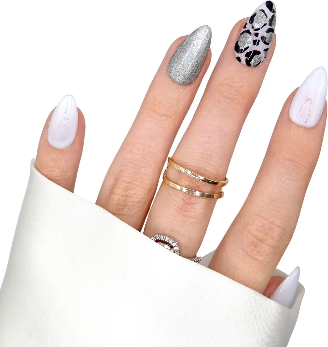 SD Press on Nails B-175 Plaknagels Stiletto Wit Zilver - 20 Stuks