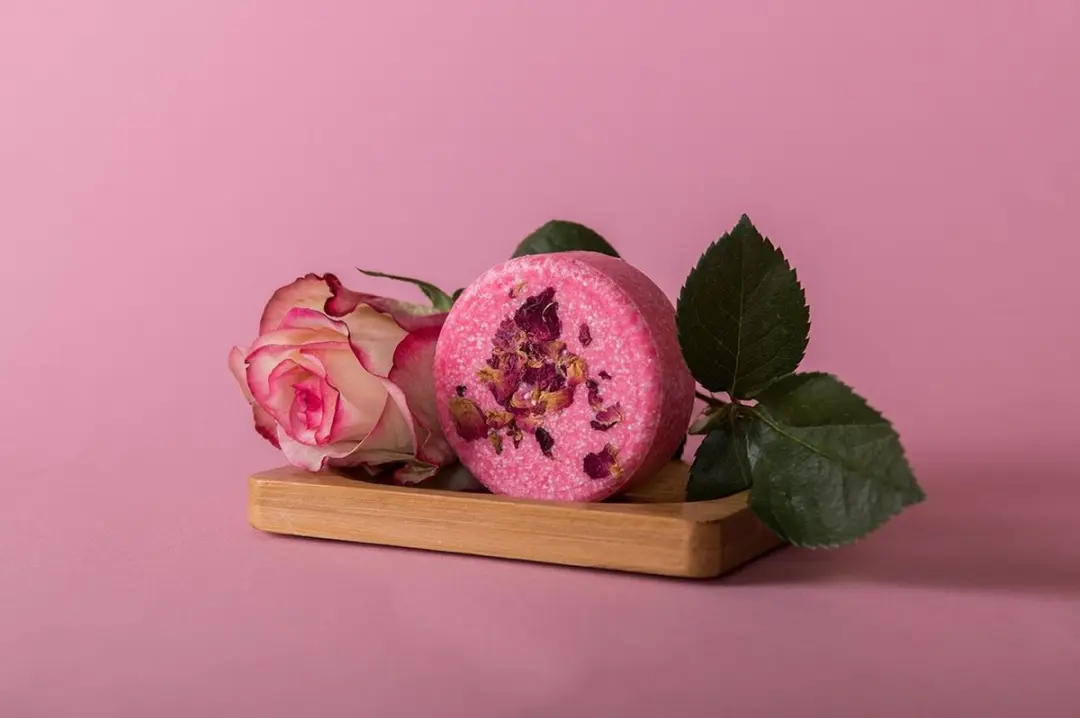 HappySoaps La Vie en Rose Shampoo Bar 70g