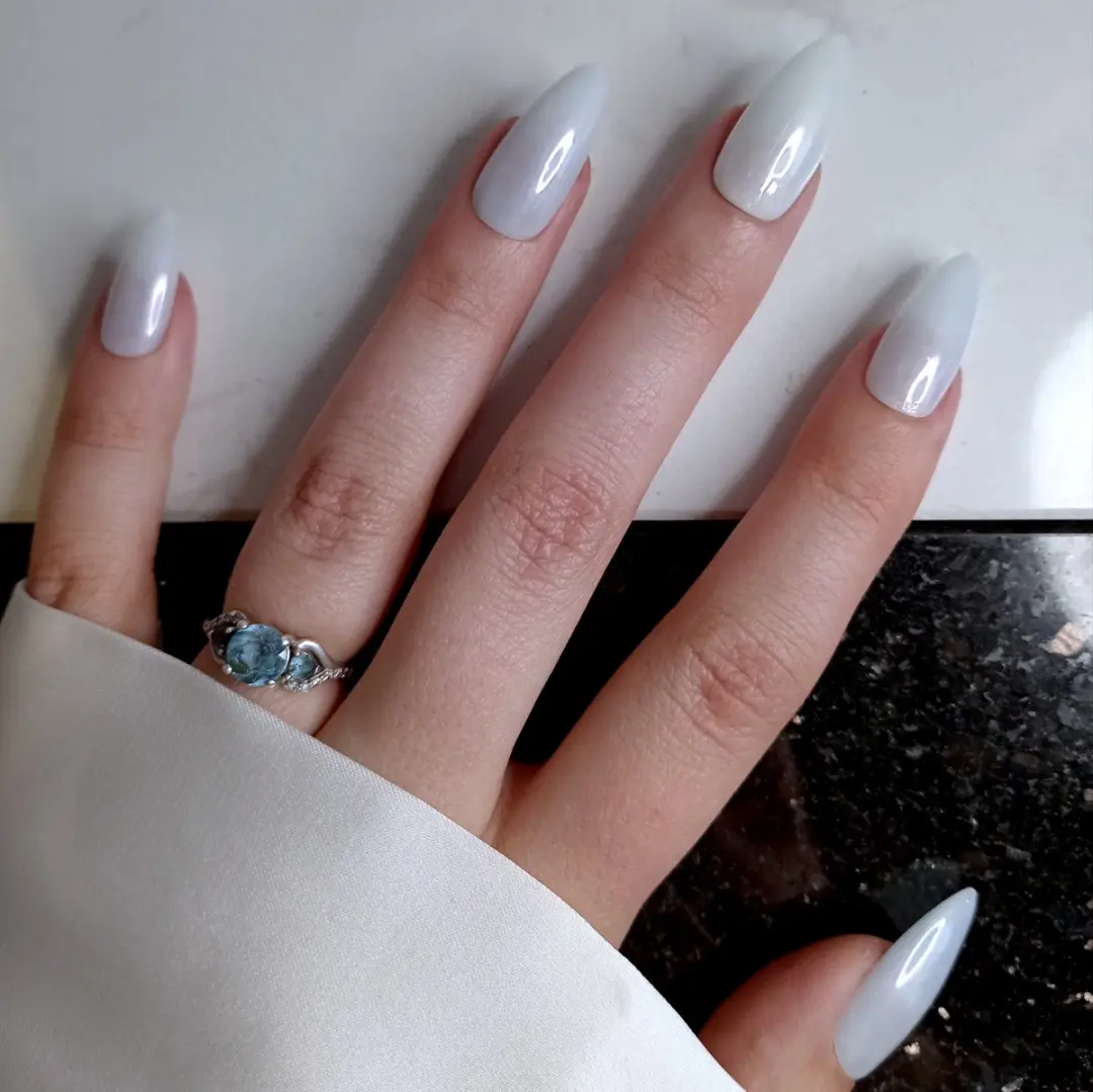 SD Press on Nails B223 Plaknagels Aurora Witblauw - 20 Stuks - Stiletto