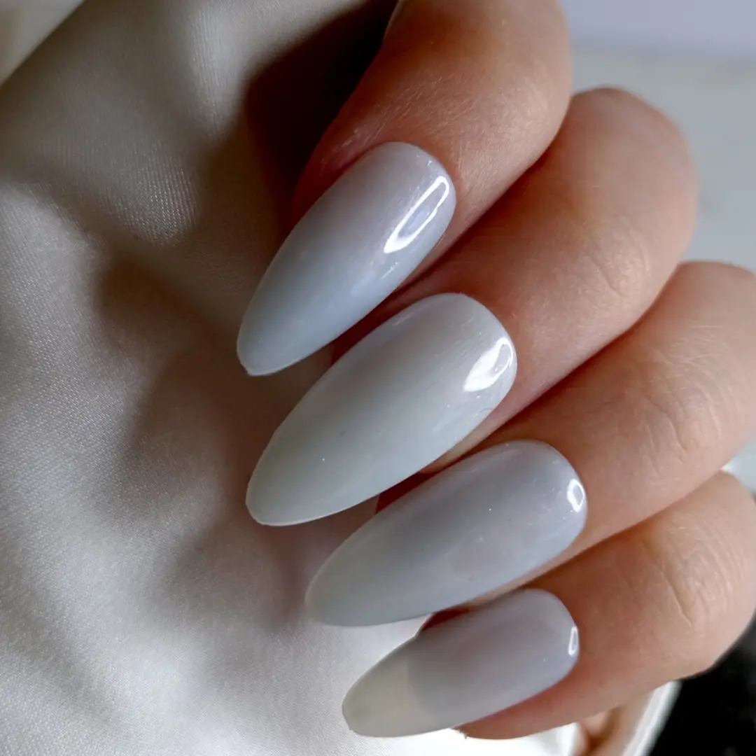 SD Press on Nails B223 Plaknagels Aurora Witblauw - 20 Stuks - Stiletto
