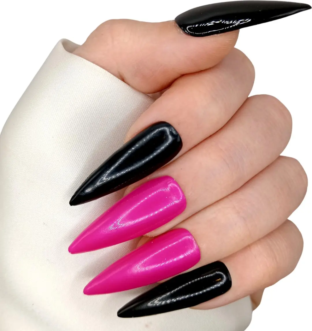SD Press on Nails B-242 XL Stiletto Kunstnagels - 20 Stuks - Zwart Roze