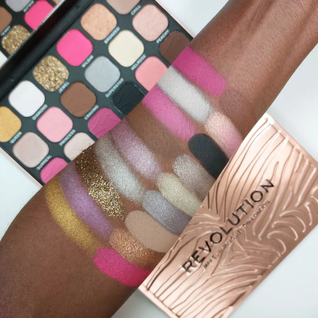 Makeup Revolution Forever Flawless Bare Pink Oogschaduw Palette - 18 Kleuren