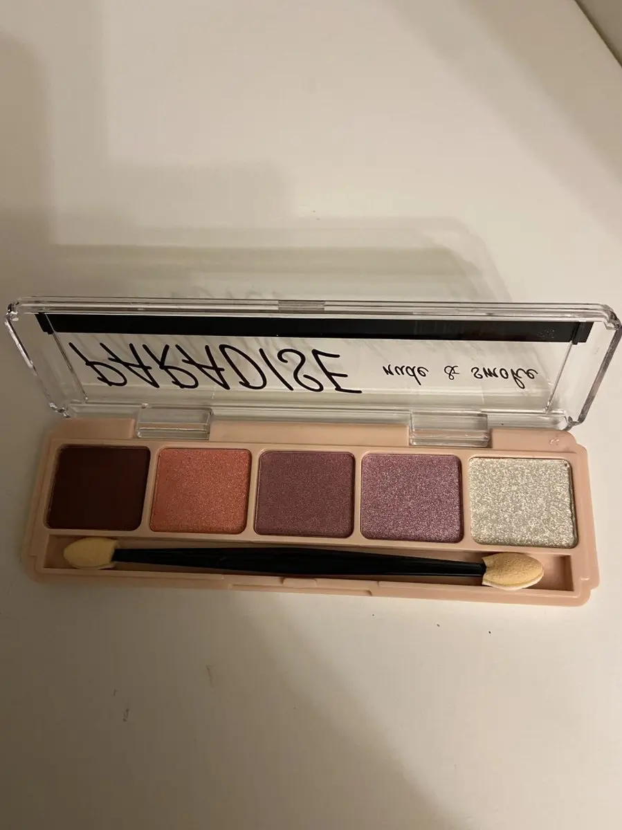 Leticia Well Oogschaduwpallet Paradise Rose