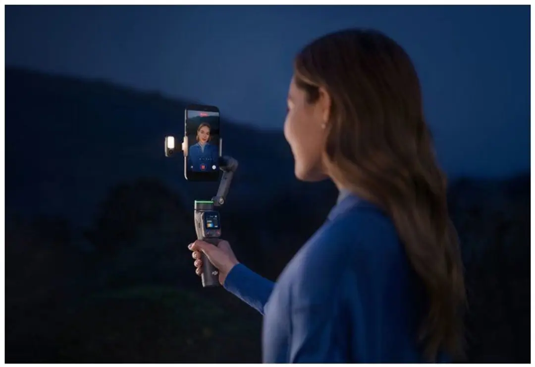 DJI Osmo Mobile 8P Smartphone Gimbal - 3350mAh