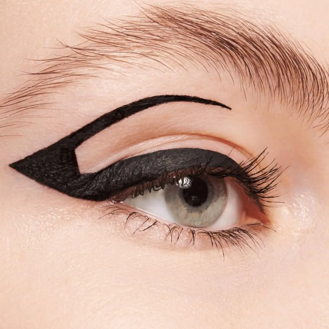 Essence Liquid Ink Eyeliner Waterproof 01 Black - 3ml