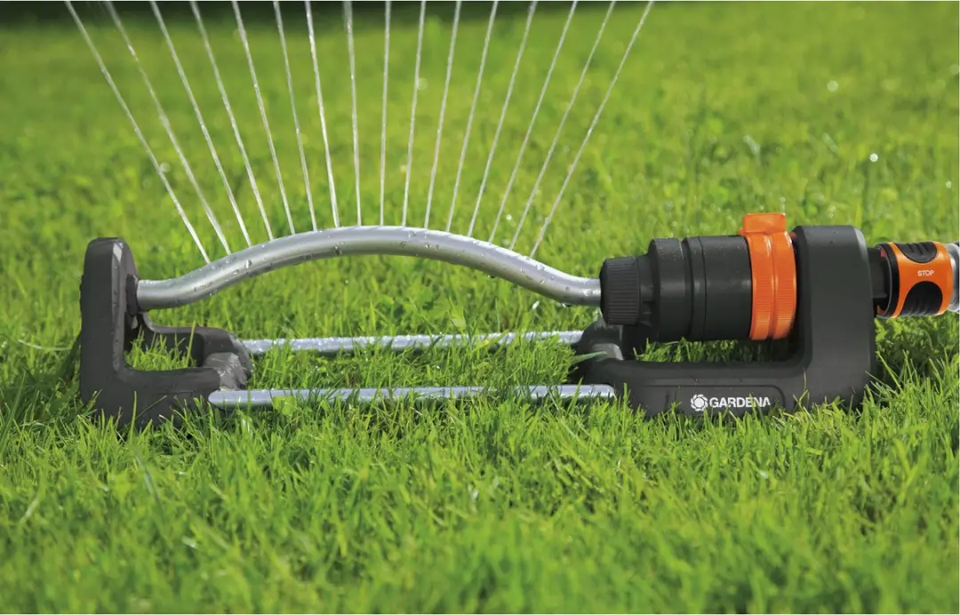 Gardena Aqua S Zwenksproeier Polo 220 - 90-220 m²