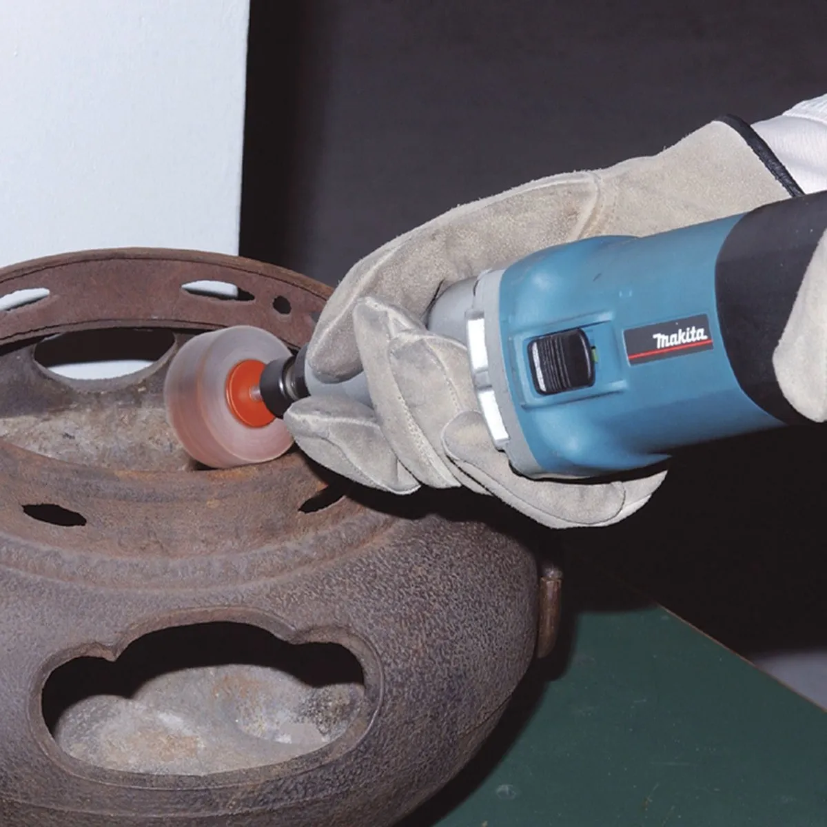 Makita GD0810C Rechte Slijper 230V