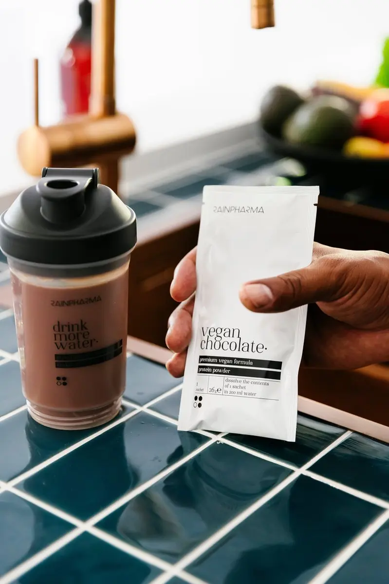 RainPharma Vegan Chocolate Eiwitshake 19g - 14 Zakjes