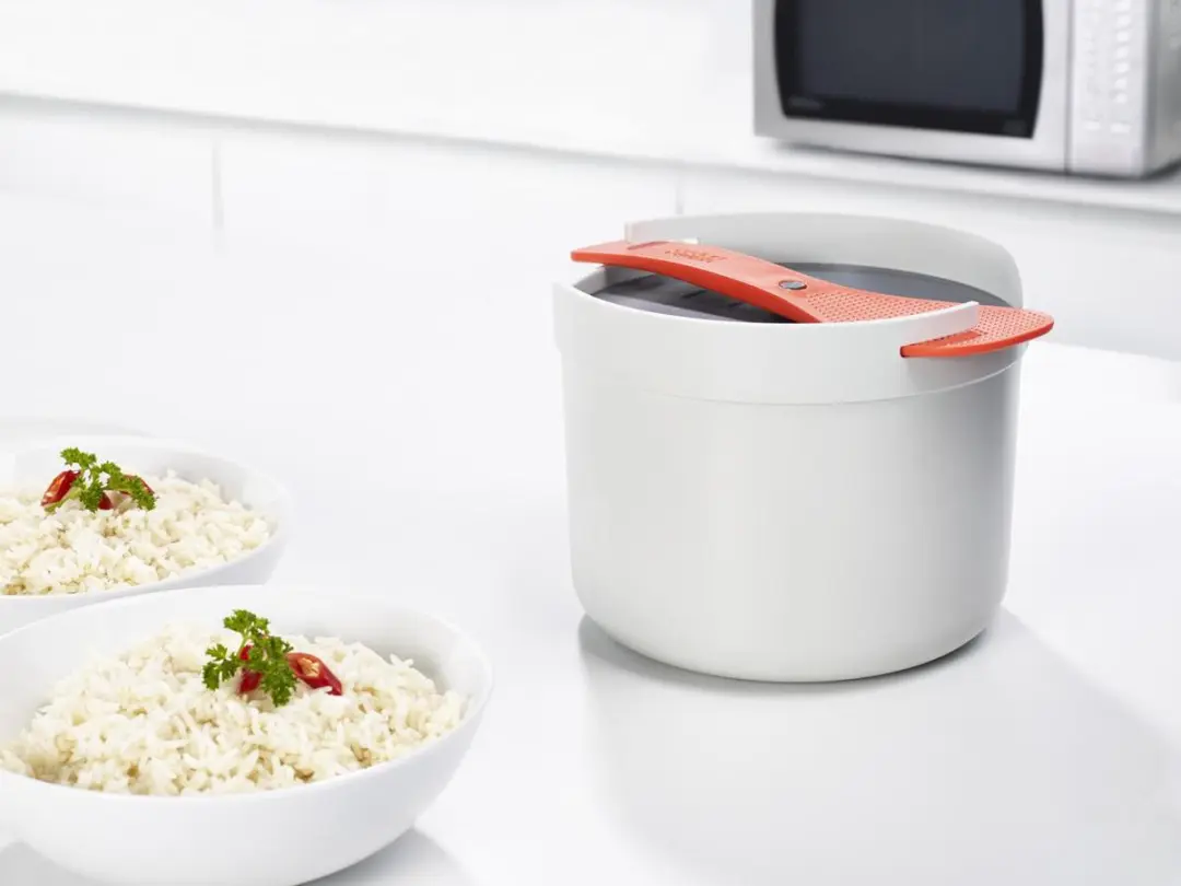 Joseph Joseph M-Cuisine Magnetron Rijstkoker 2L - Set met vergiet