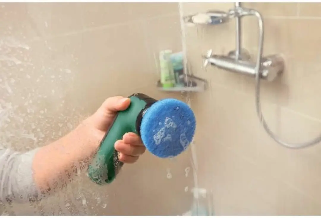Bosch Universal Brush 06033E0000 Snoerloze Reinigingsborstel - Zwart