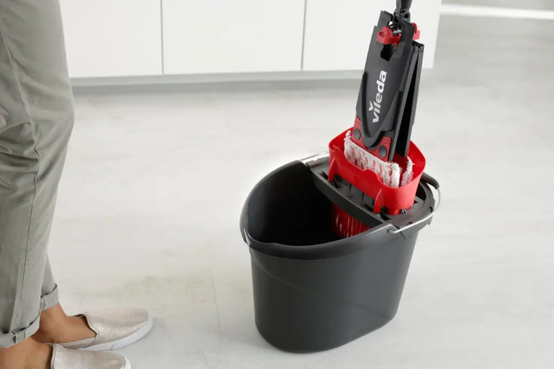 Vileda Ultramax XL Mopset - 20% langere kop - Zwart/Rood