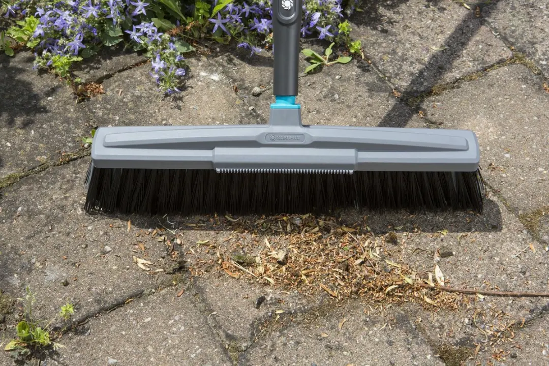 Gardena NatureLine Straatbezem 45cm - Grijs - afbeelding 6 van 6
