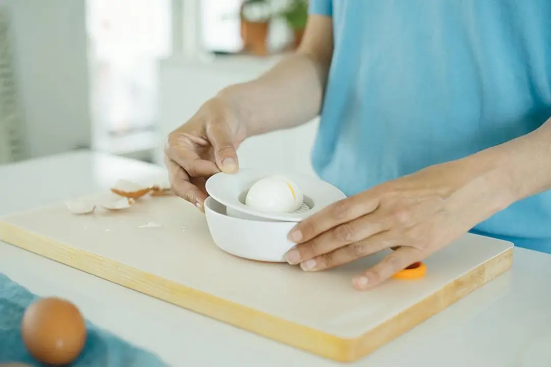 Fiskars Functional Form Eiersnijder - Wit/Oranje