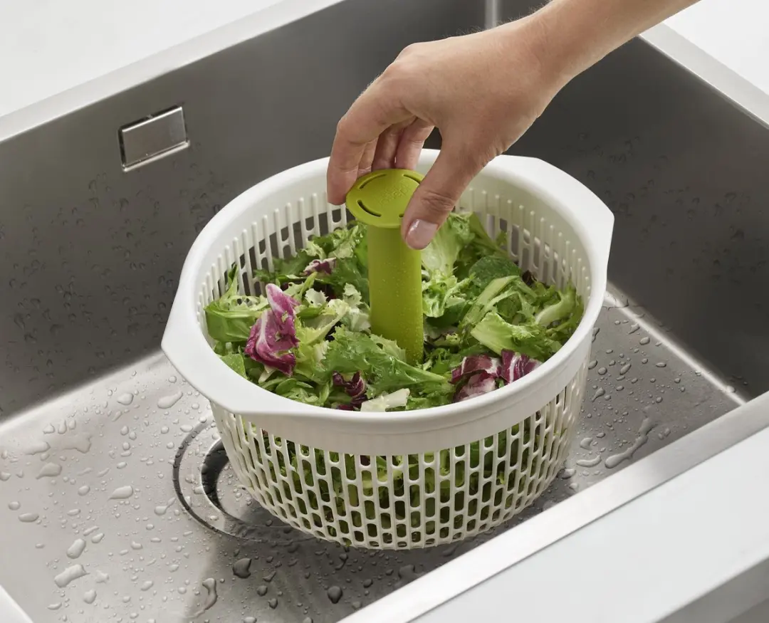 Joseph Joseph Spindola Saladecentrifuge 26cm - Wit/ Groen - afbeelding 6 van 6