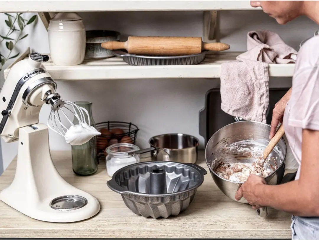 KitchenAid Tulbandvorm 24cm - Aluminized Steel - Grijs - afbeelding 6 van 6