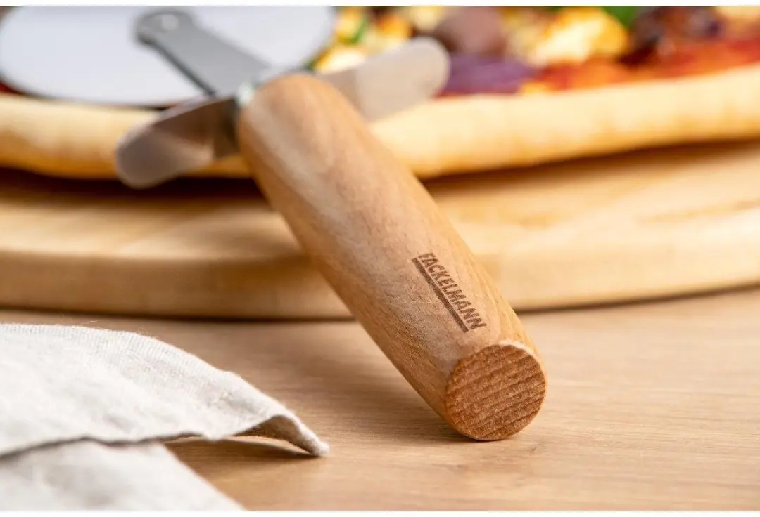 Fackelmann Pizza Roller 31cm - Houten Handvat