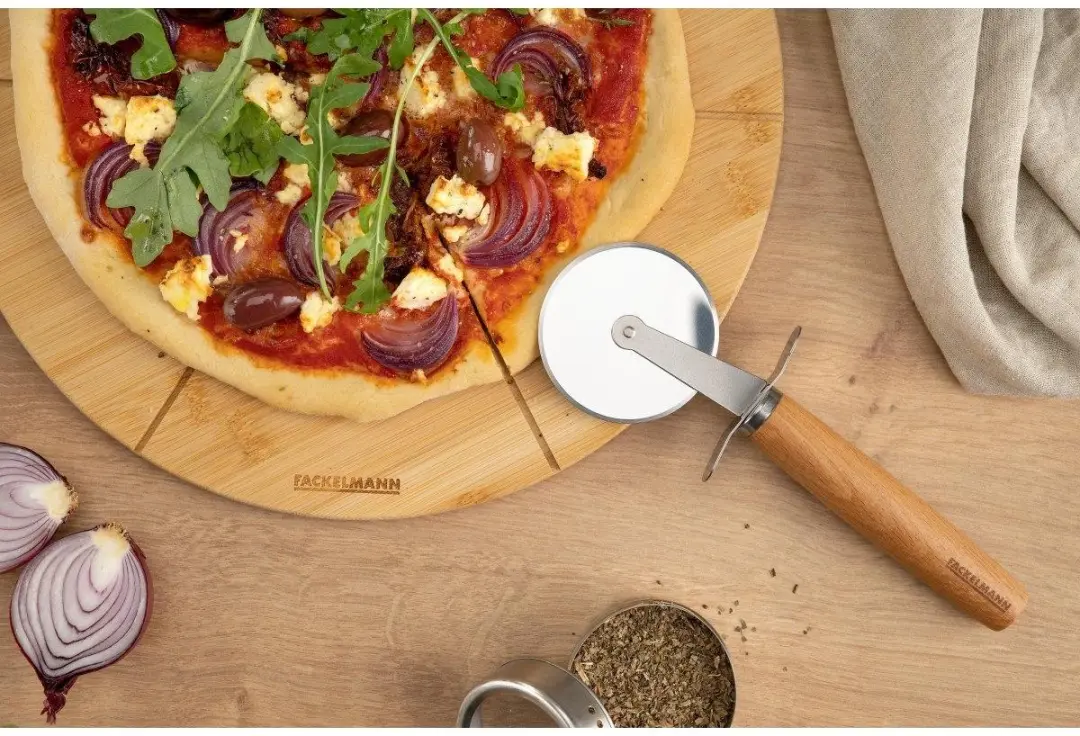 Fackelmann Pizza Roller 31cm - Houten Handvat