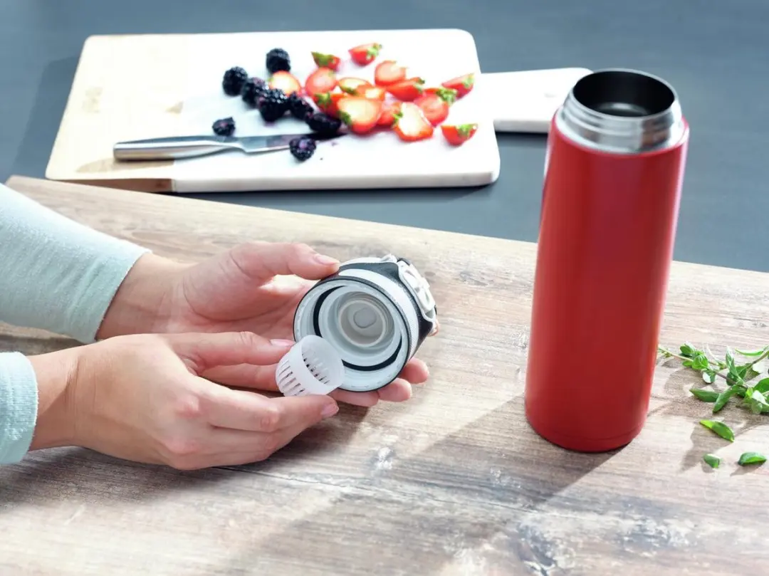 Leifheit Flip Thermosbeker 600ml - Rood - MPN 3273