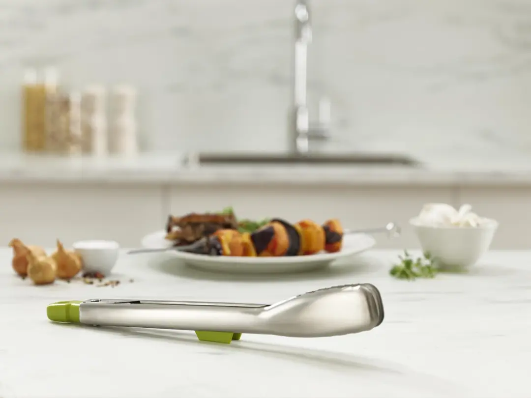 Joseph Joseph Elevate Steel Tang - Groen