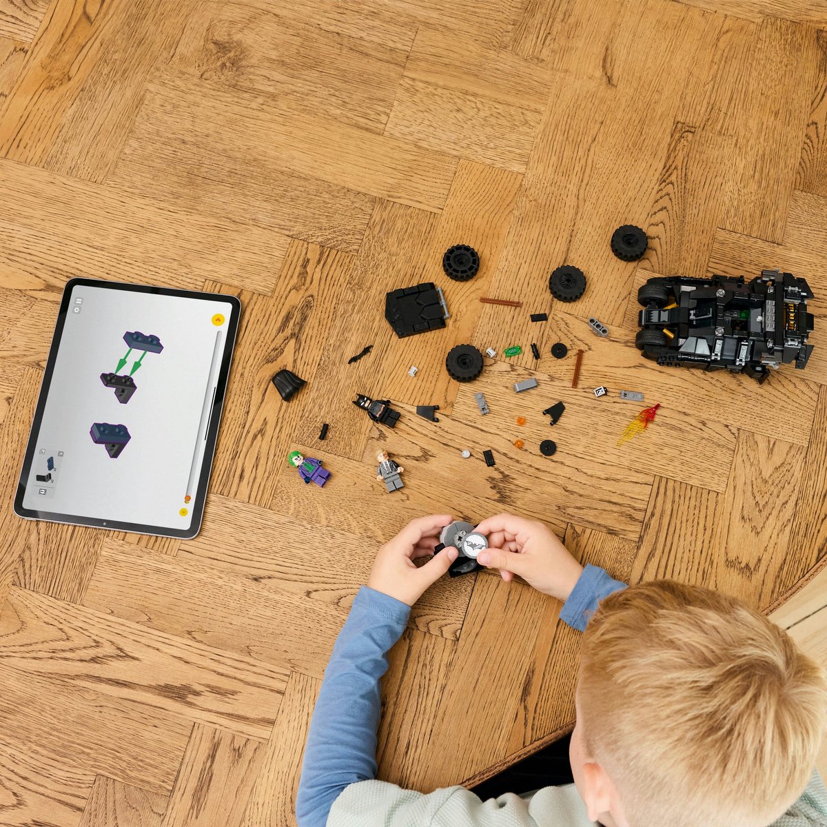 LEGO DC Batman™: Batman Tumbler vs. Two-Face™ en The Joker™ - 76303